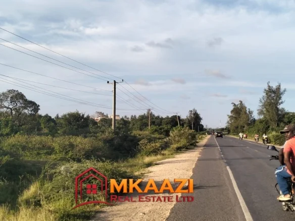 2-ACRE PLOT FOR SALE ON MALINDI ROAD, MSABAHA