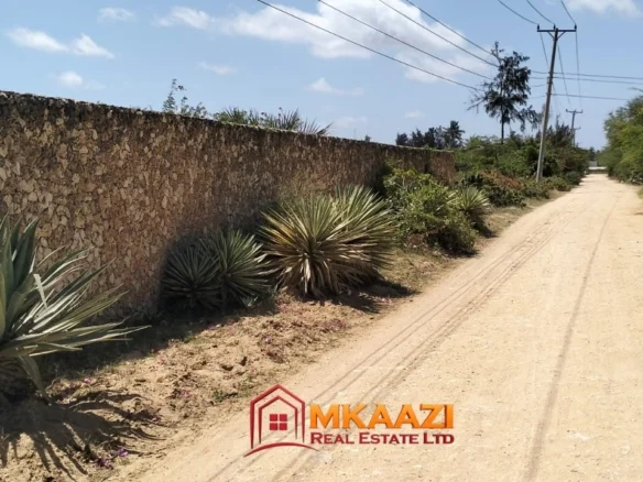 2 ACRES FOR SALE IN MAMBRUI-PRIME SECOND ROW COASTAL LAND