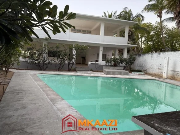 2-BEDROOM BEACH FRONT APARTMENT IN MAMBRUI