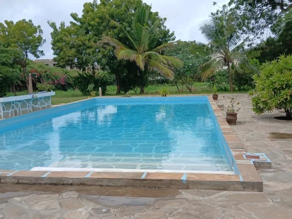 3-BEDROOM VILLA FOR RENT