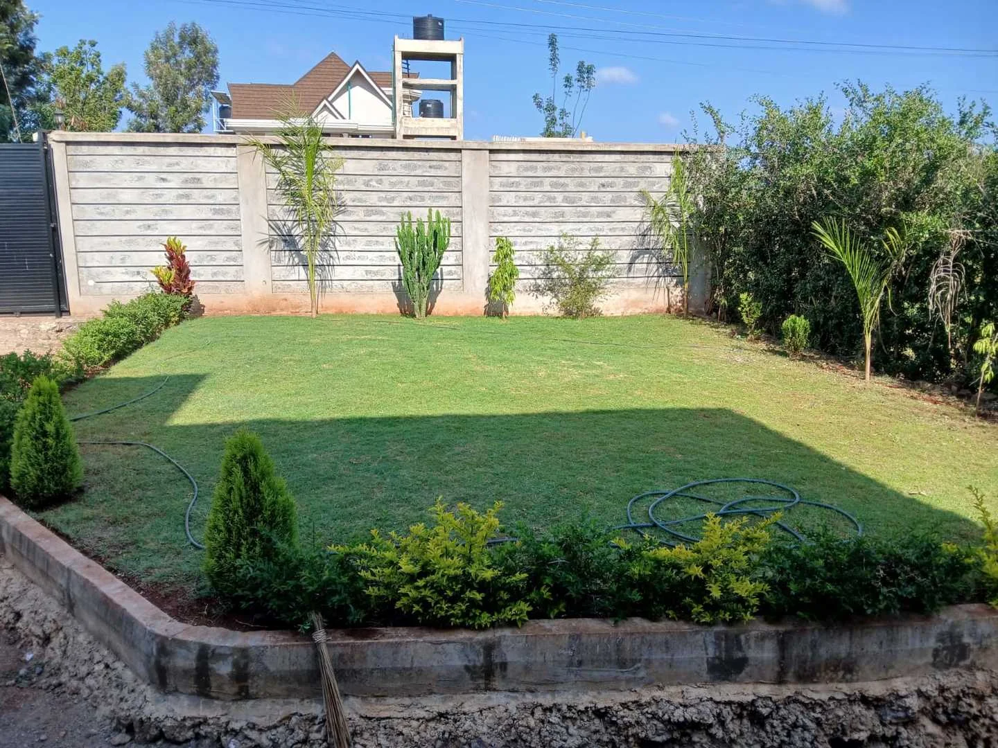 5-BEDROOM ALL-EN-SUITE MAISONETTE ALONG KENYATTA ROAD