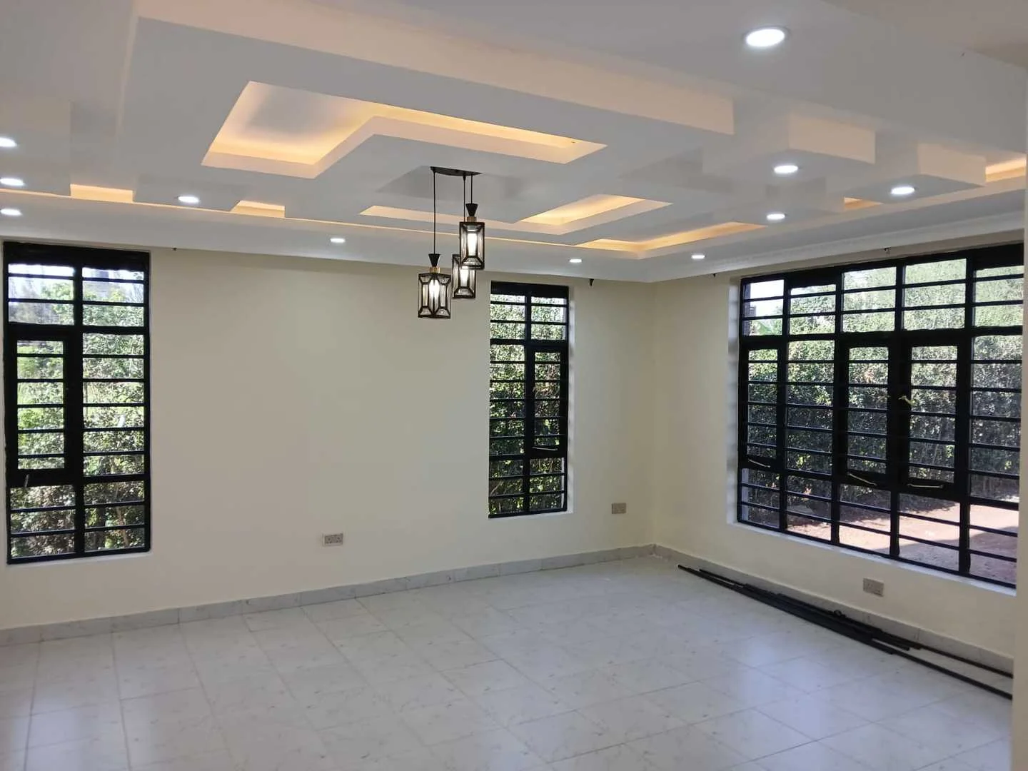 5-BEDROOM ALL-EN-SUITE MAISONETTE ALONG KENYATTA ROAD