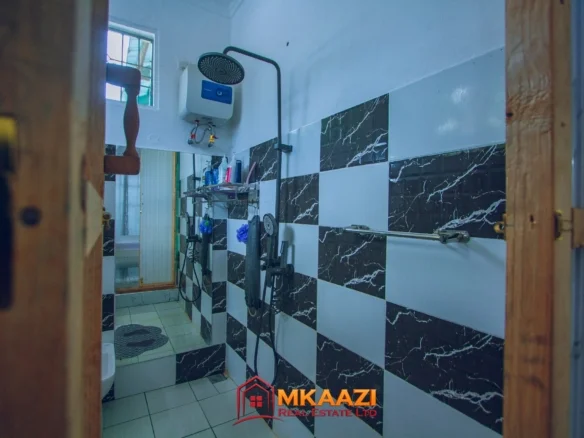 BEAUTIFUL FULLY FURNISHED 3-BEDROOM HOUSE IN SILVER SANDS ROAD, MALINDI