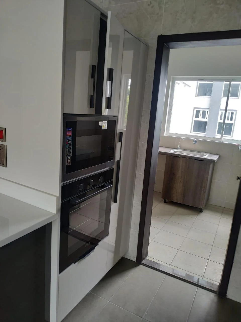 ELEGANT 3-BEDROOM APARTMENT WITH DSQ - RIVERSIDE DRIVE, NAIROBI