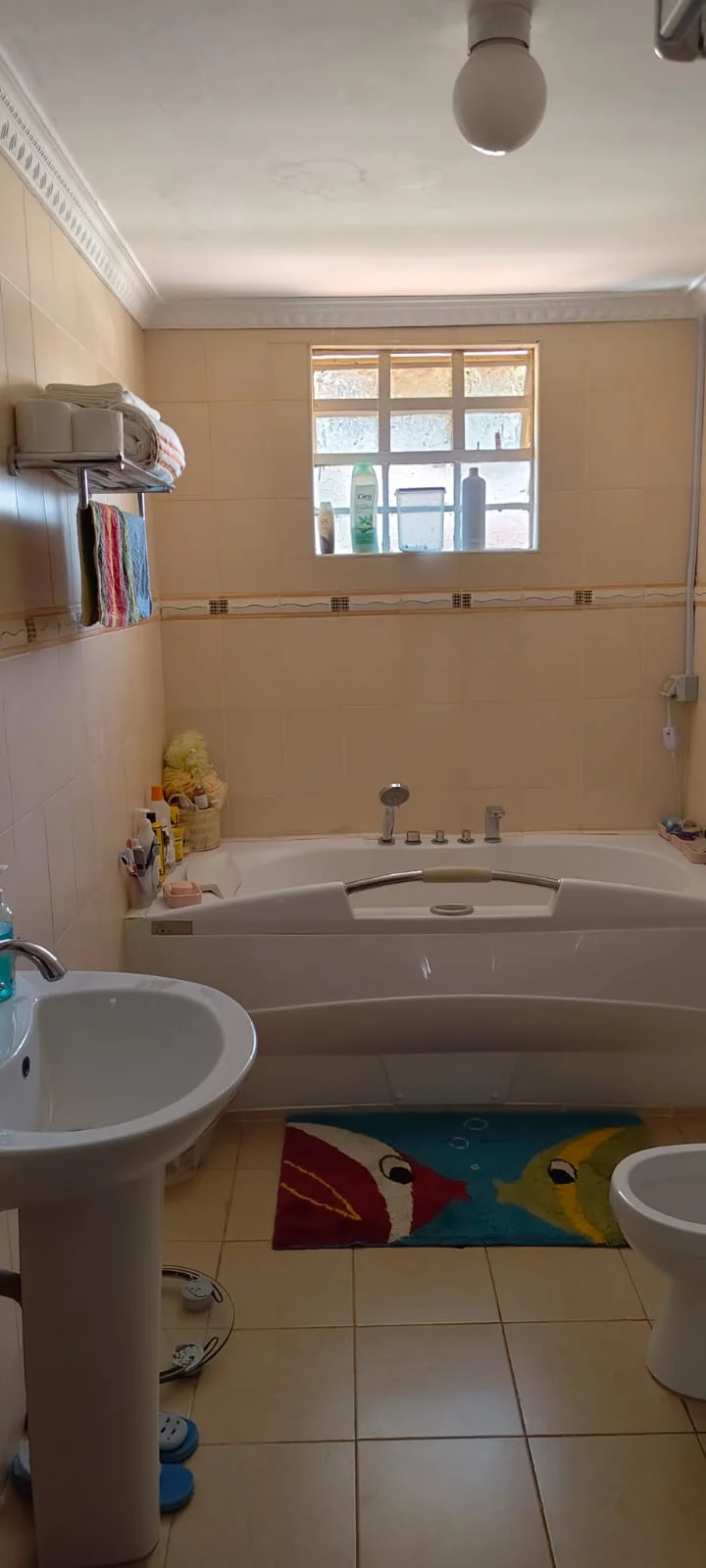 ELEGANT 4 - BEDROOM HOME WITH DSQ IN KITENGELA, KAJIADO 