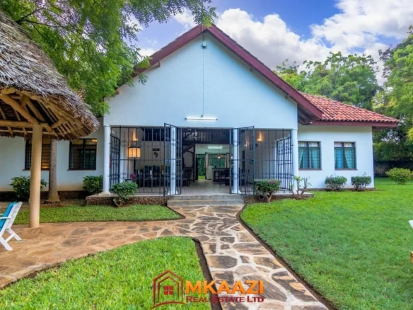 EXCLUSIVE 2 BEDROOM BUNGALOWS FOR SHORT STAY & MONTHLY RENTAL - SILVERSANDS, MALINDI