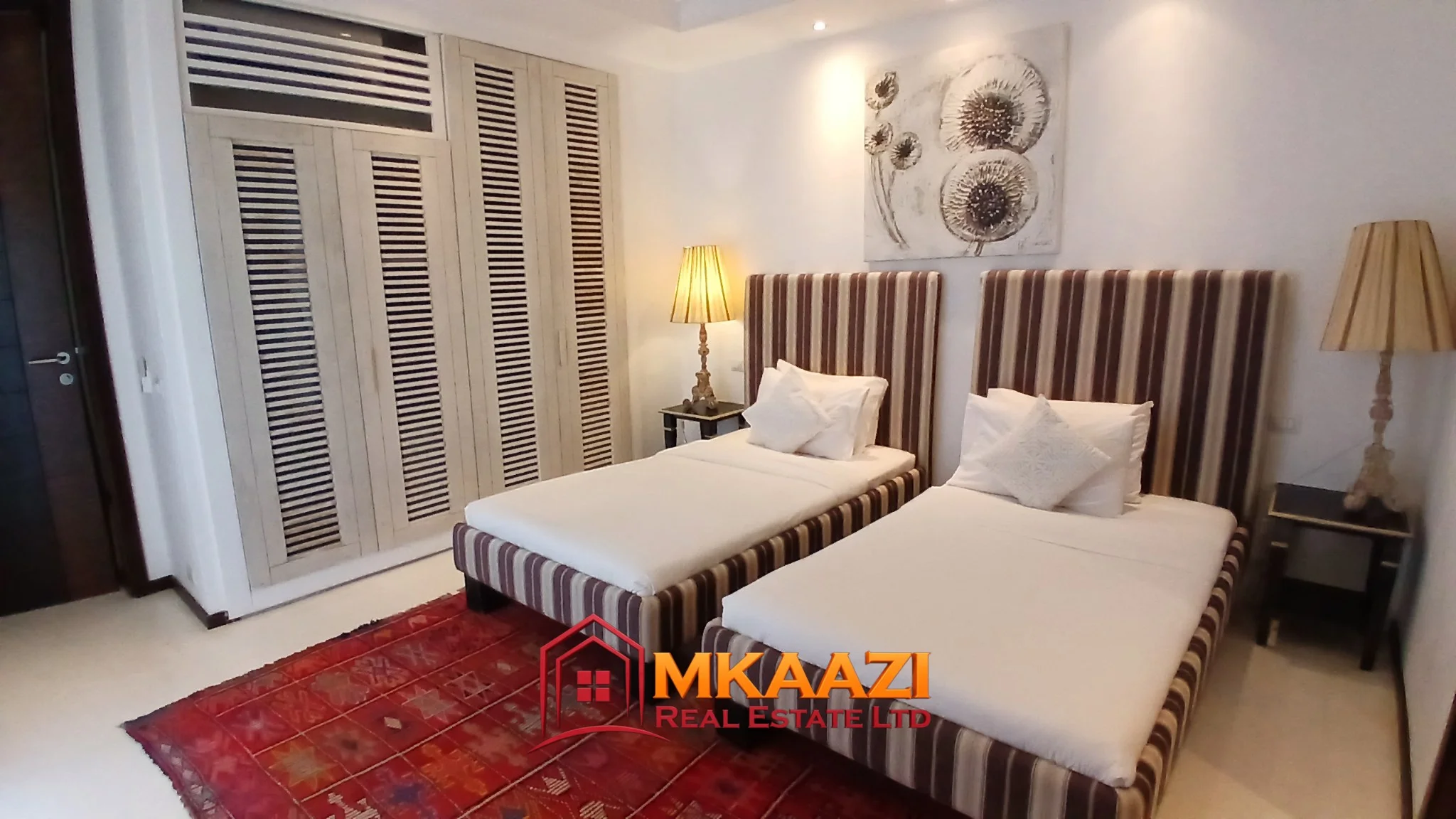 FULLY FURNISHED 2 - BEDROOM LUXURY BEACHFRONT APARTMENT - MALINDI