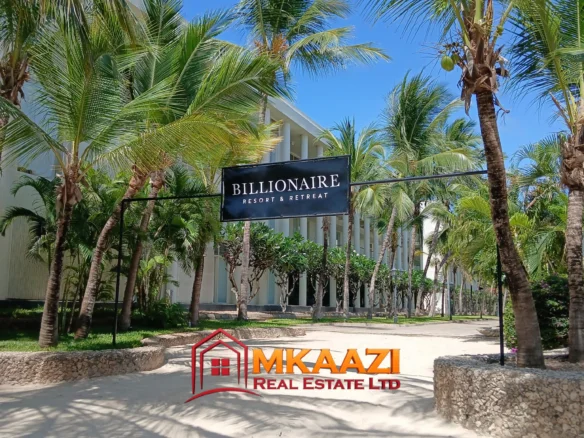 FULLY FURNISHED 2 - BEDROOM LUXURY BEACHFRONT APARTMENT - MALINDI