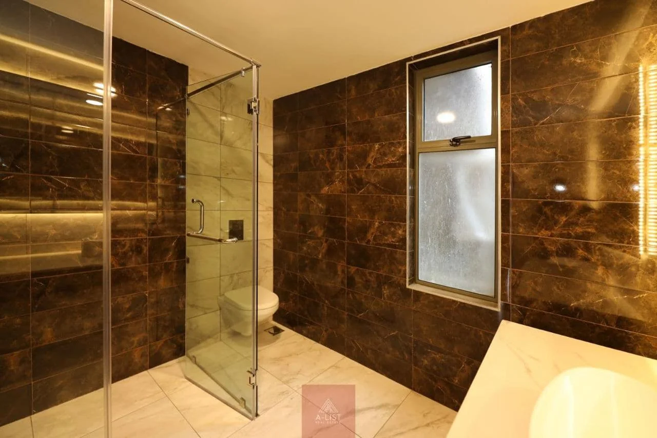 LUXURY 3-BEDROOM + SQ ENSUITE APARTMENT IN KILELESHWA