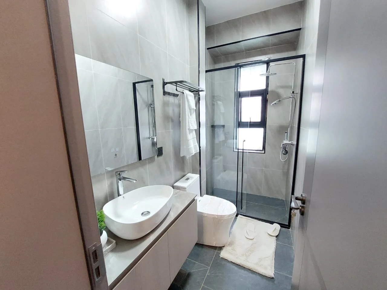 LUXURY APARTMENTS IN KILELESHWA, NAIROBI
