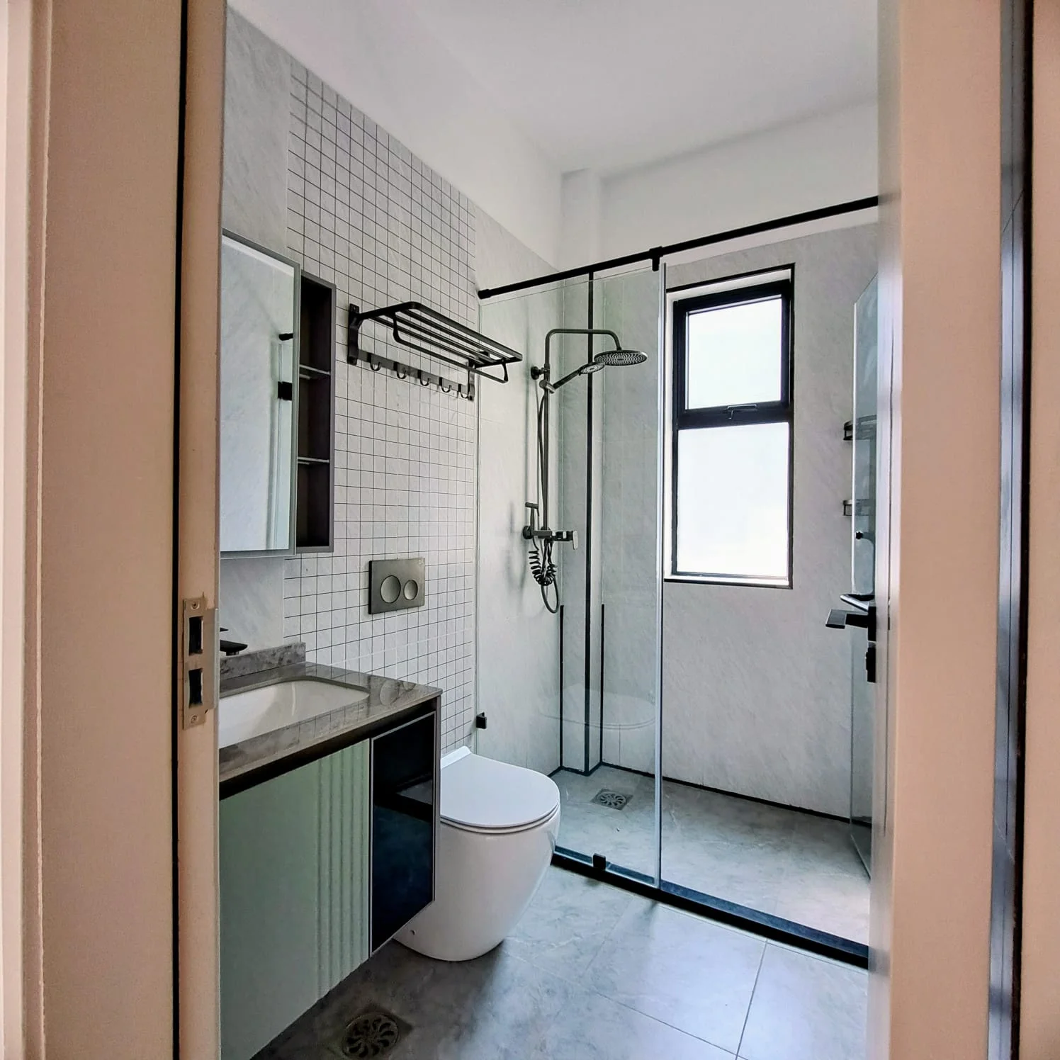  MODERN 1-BEDROOM APARTMENT IN KILIMANI, GEORGE PADMORE ROAD 