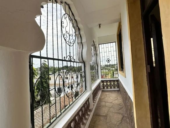 MODERN 2- BEDROOM APARTMENT ON CASUARINI ROAD, MALINDI