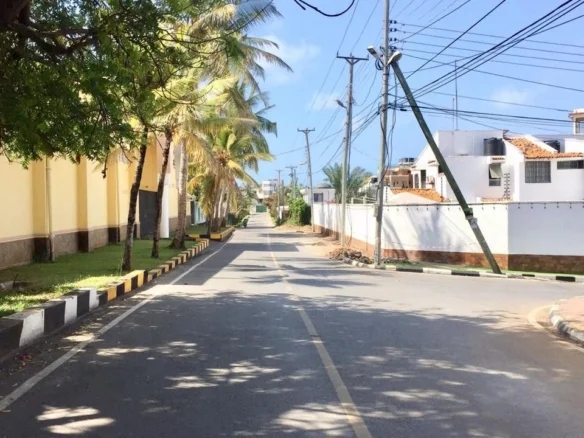 PRIME 5-BEDROOM HOUSE FOR SALE IN NYALI, MAMA NGINA ROAD