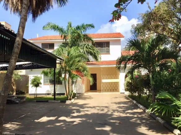 PRIME 5-BEDROOM HOUSE FOR SALE IN NYALI, MAMA NGINA ROAD