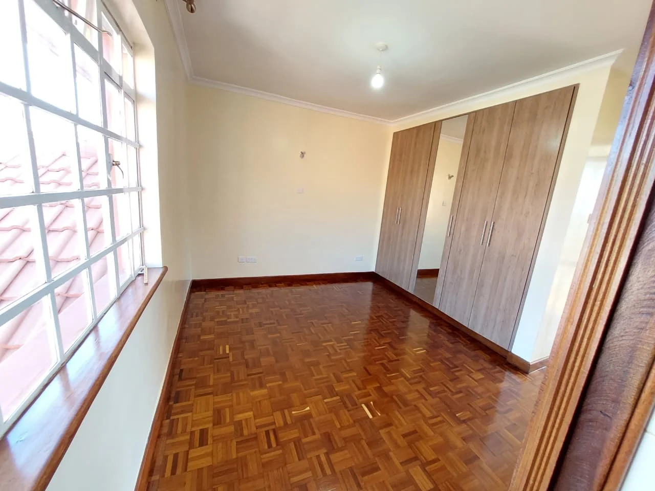 SPACIOUS 4-BEDROOMM VILLA IN RUNDA, NAIROBI