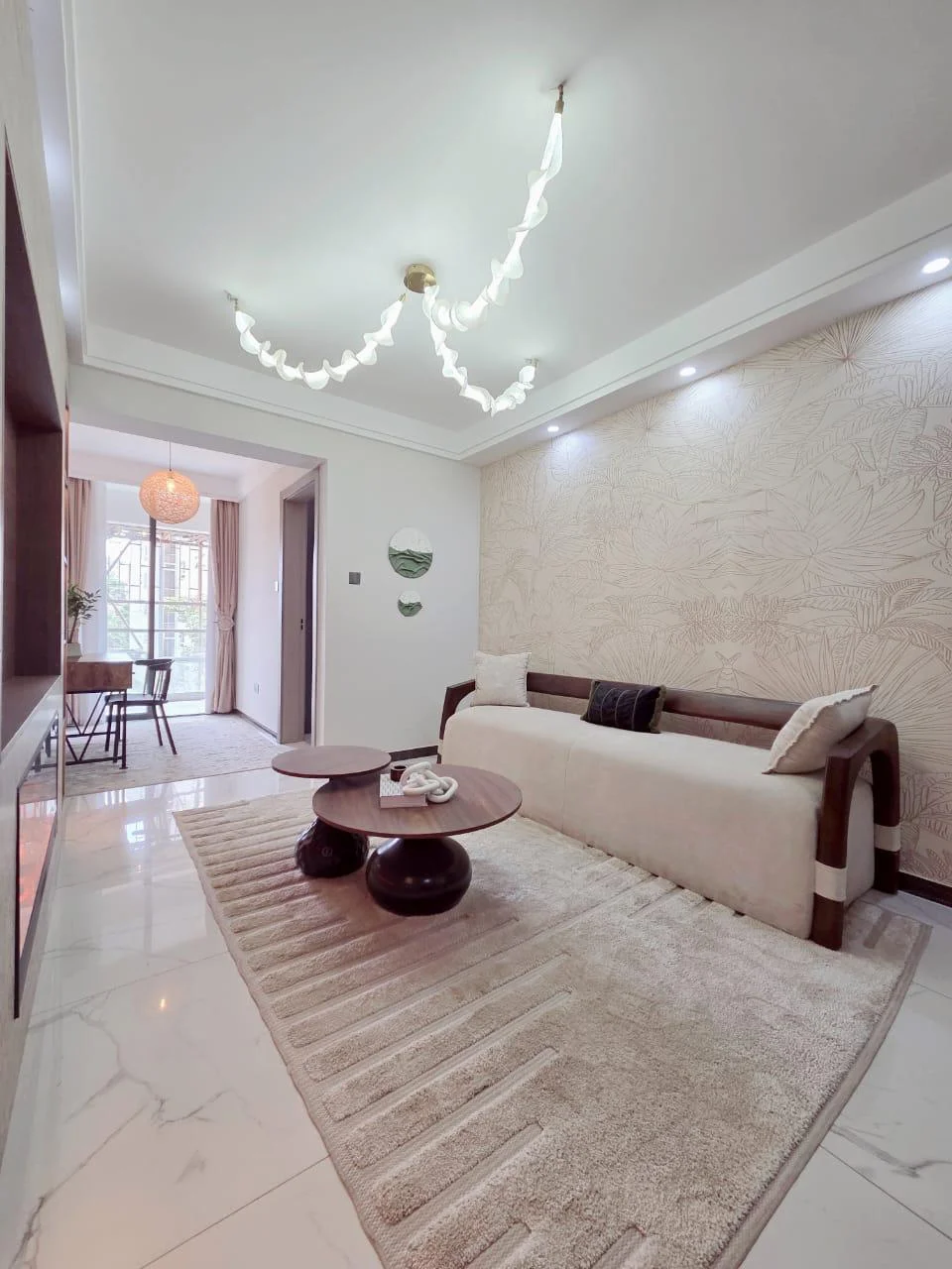 TSAVORITE GARDENS-ELEGANT MODERN 1,2&3 - BEDROOM APARTMENTS IN KILIMANI, NAIROBI