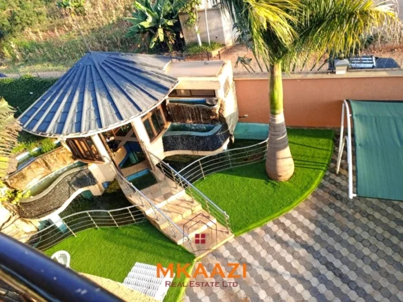 ULTRA-SECURE 6-BEDROOM LUXURY MANSION FOR SALE IN THIKA - GITHINGIRI ESTATE